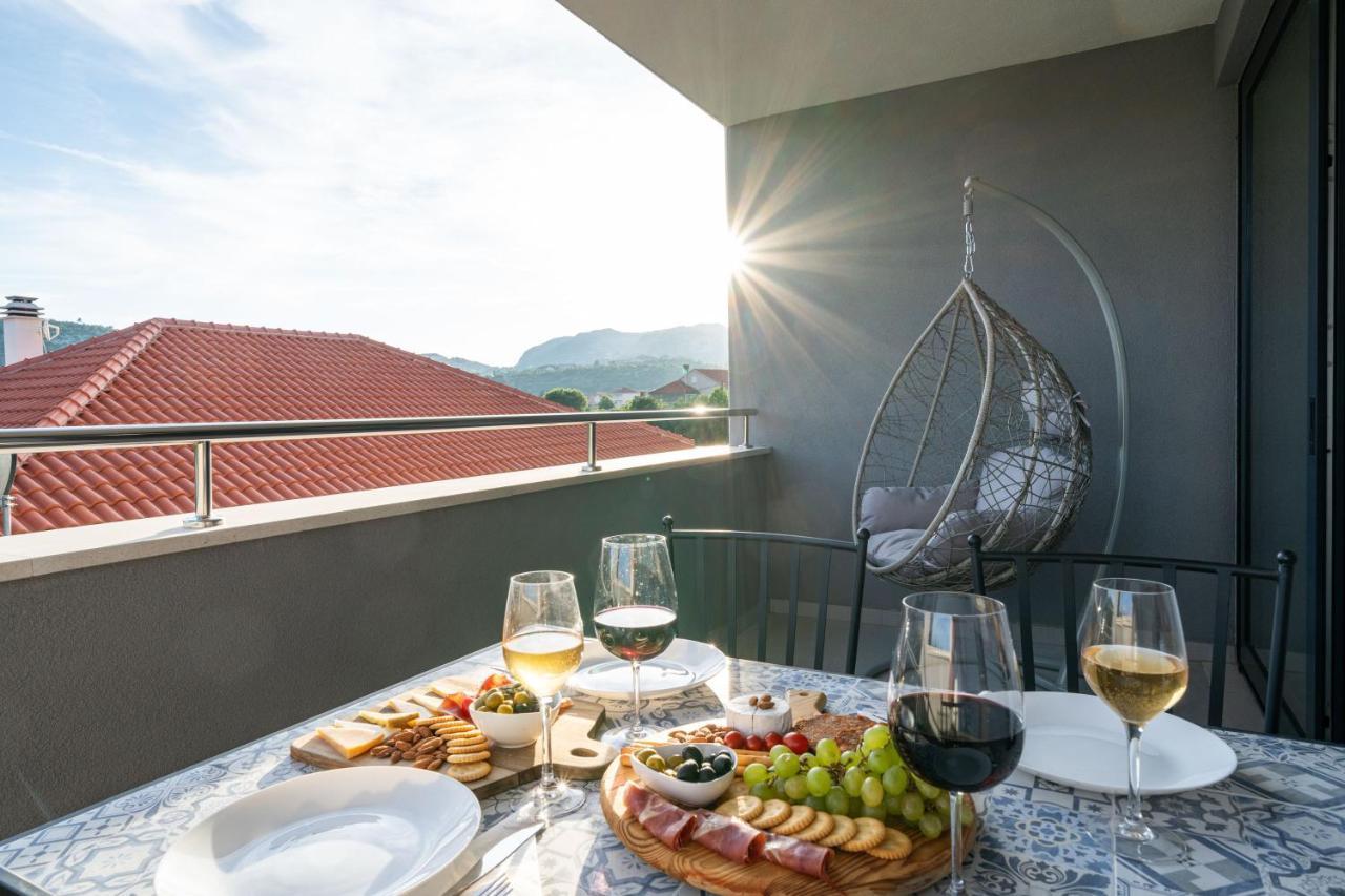 Olive Family House Apartment Млини Екстериор снимка